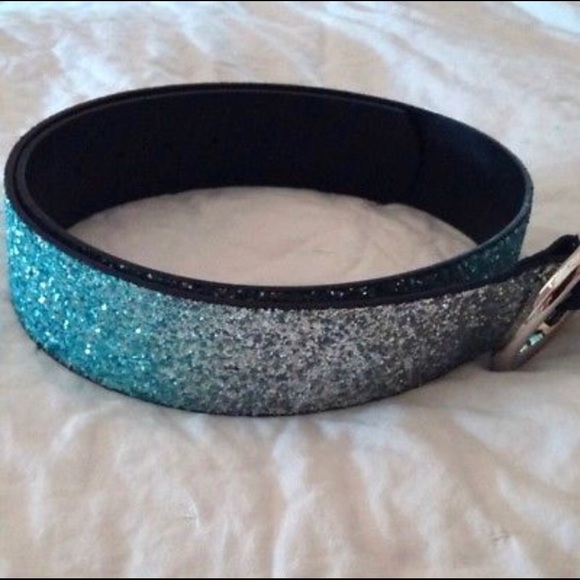 ⚜️• Steve Madden Teal/Silver Belt - Picture 2 of 4